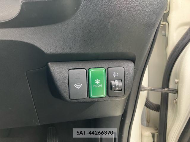 Honda FIT 2011-06 7251038-14