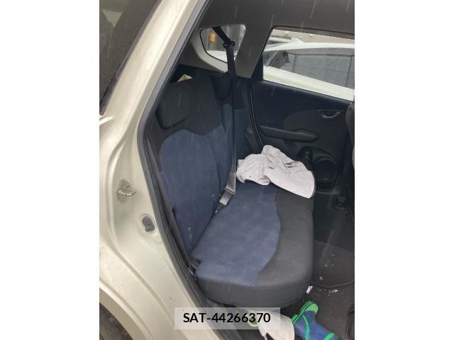 Honda FIT 2011-06 7251038-16
