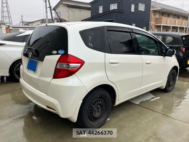 Honda FIT 2011-06 7251038-3