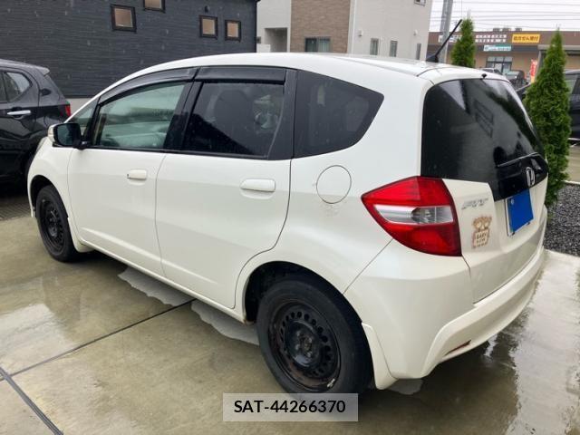 Honda FIT 2011-06 7251038-4