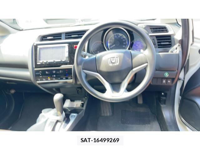 Honda FIT 2015-01 7454776-11