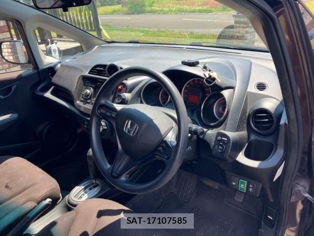 Honda FIT 2011-11 7454777-17