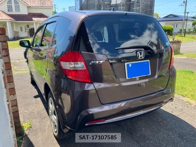 Honda FIT 2011-11 7454777-3