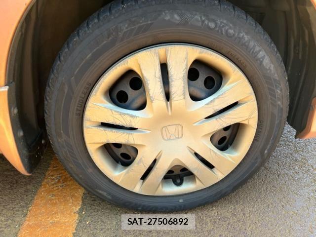Honda FIT 2013-06 7454781-2