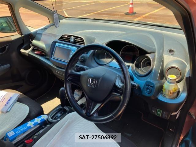 Honda FIT 2013-06 7454781-8