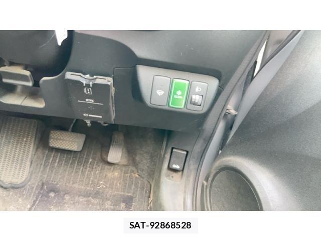 Honda FIT 2013-04 7508843-9