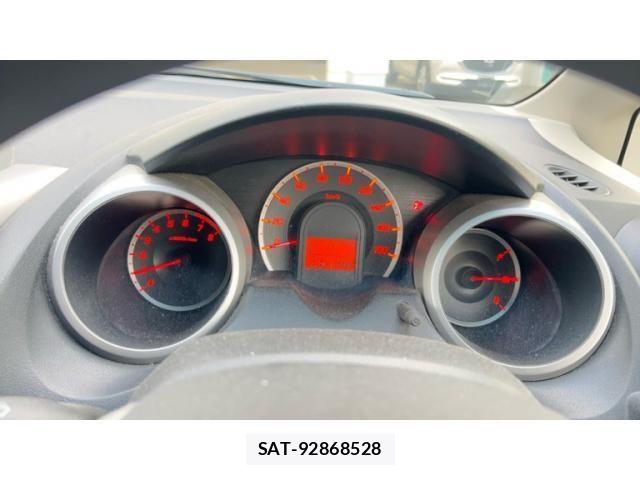 Honda FIT 2013-04 7508843-11