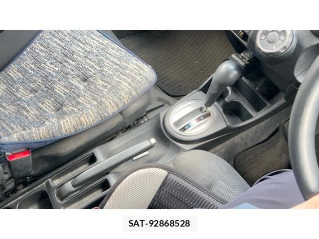 Honda FIT 2013-04 7508843-15