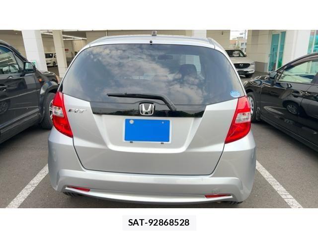 Honda FIT 2013-04 7508843-3
