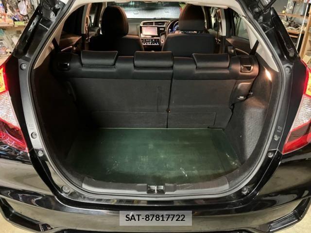 Honda FIT 2018-04 7617012-13