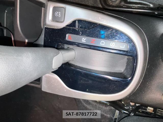 Honda FIT 2018-04 7617012-18