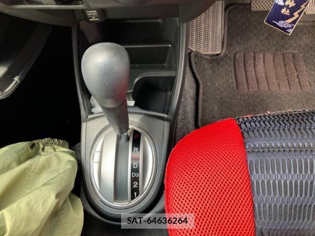 Honda FIT 2012-01 7724093-20