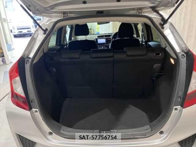 Honda FIT 2016-06 7876845-9