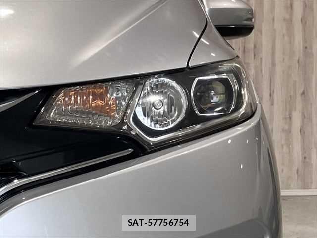 Honda FIT 2016-06 7876845-22