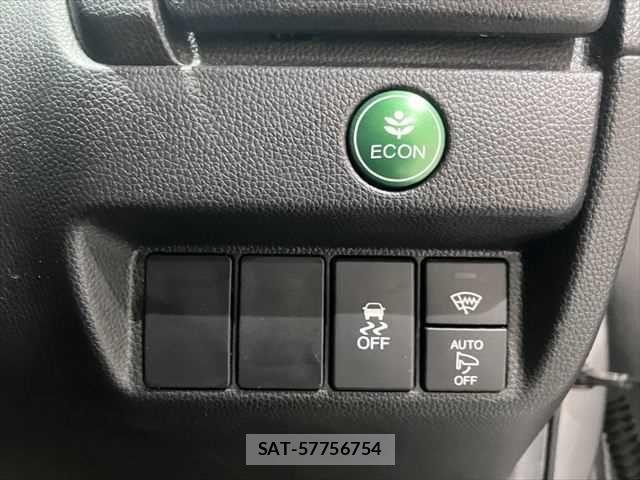 Honda FIT 2016-06 7876845-6