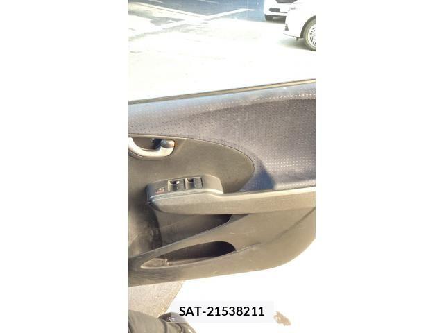 Honda FIT 2009-06 7876851-23