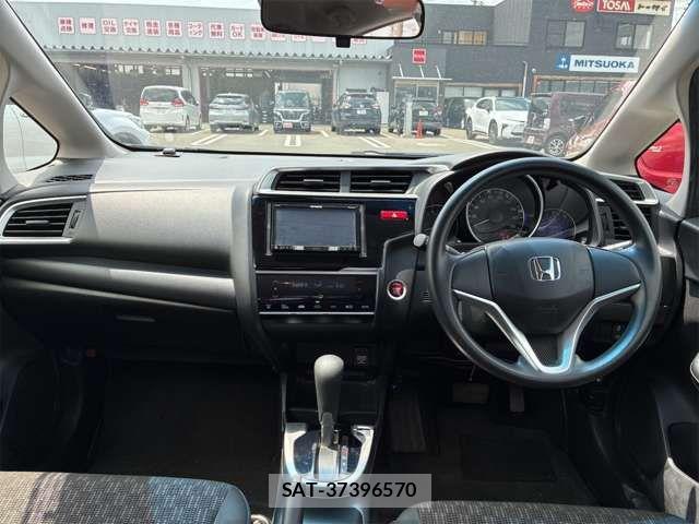 Honda FIT 2017-07 7962026-4