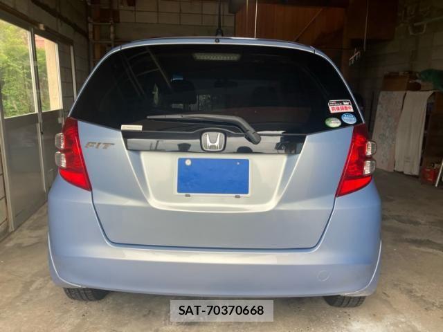 Honda FIT 2010-03 7979473-5