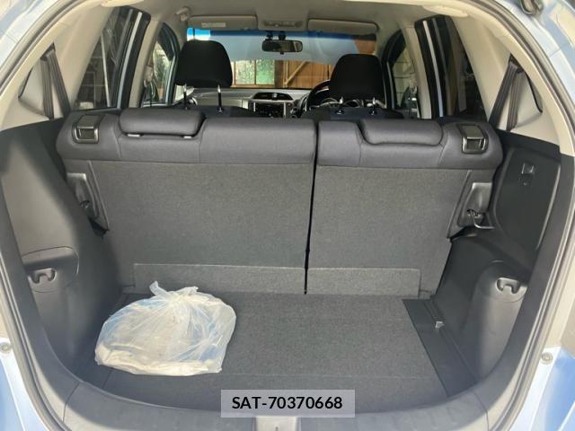 Honda FIT 2010-03 7979473-7