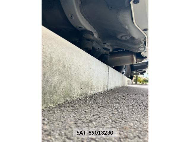 Honda FIT 2018-04 8035968-10