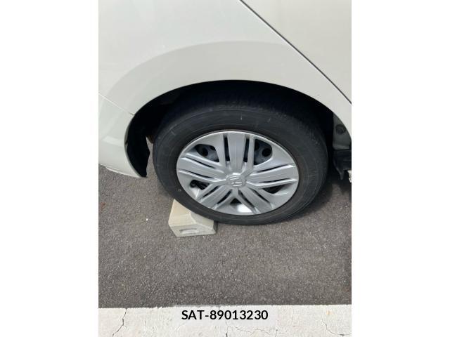 Honda FIT 2018-04 8035968-7