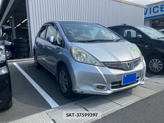 Honda FIT 2012-04 8158569-0