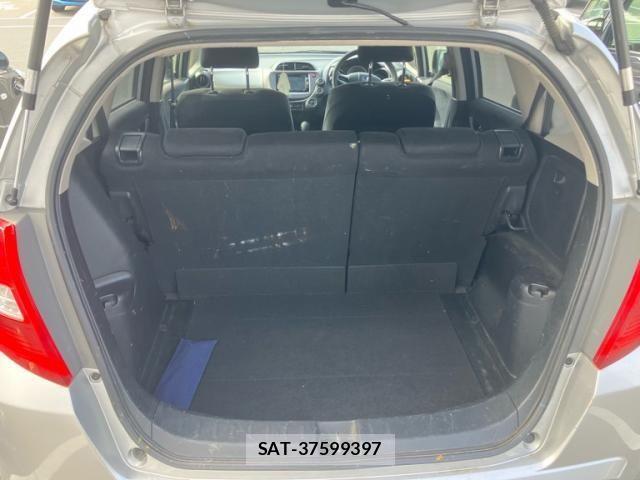 Honda FIT 2012-04 8158569-10
