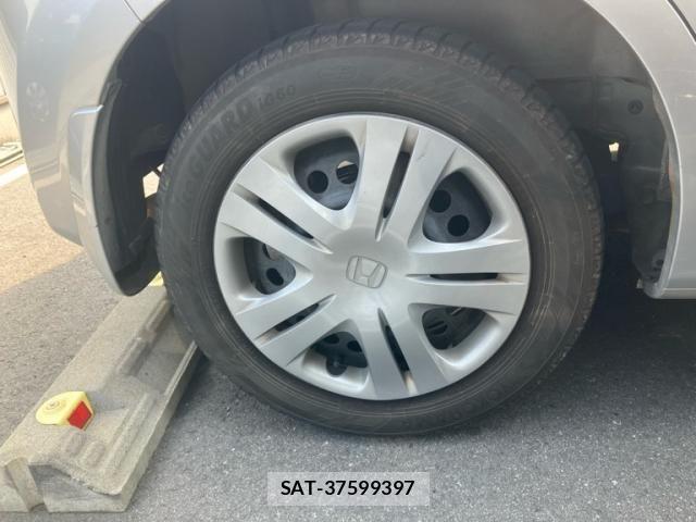Honda FIT 2012-04 8158569-8