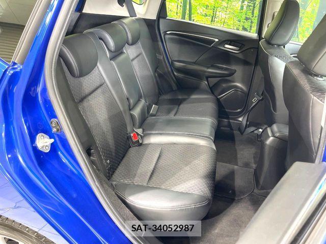 Honda FIT 2014-01 8207856-9