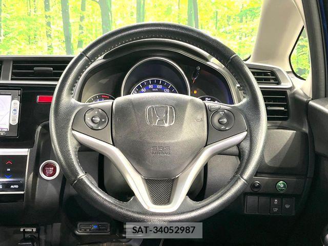 Honda FIT 2014-01 8207856-11