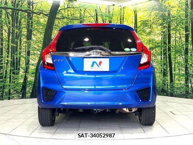 Honda FIT 2014-01 8207856-15