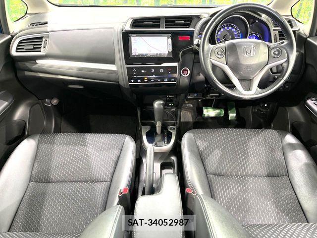 Honda FIT 2014-01 8207856-1