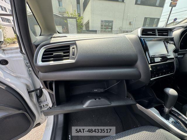 Honda FIT 2019-08 8207854-15