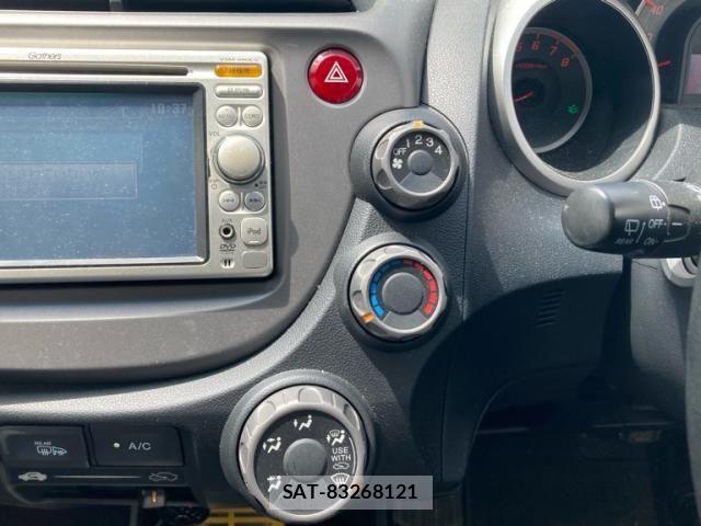 Honda FIT 2013-03 8230332-20