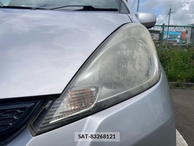 Honda FIT 2013-03 8230332-4
