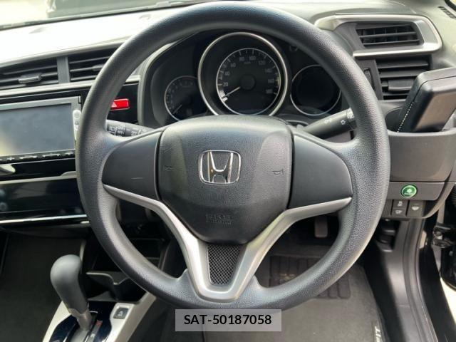 Honda FIT 2013-09 8230333-11