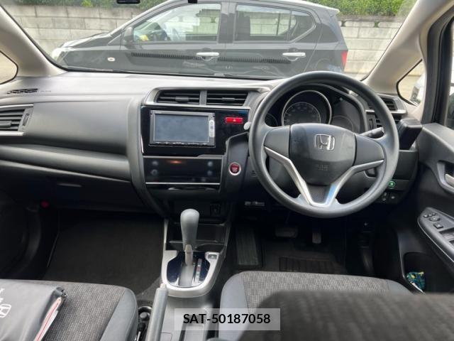 Honda FIT 2013-09 8230333-13
