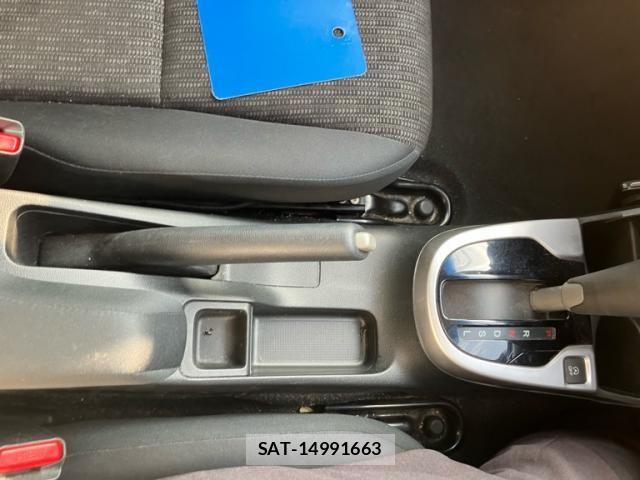Honda FIT 2015-03 8354646-21