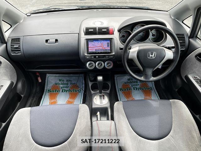 Honda FIT 2006-04 8412829-1