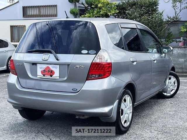 Honda FIT 2006-04 8412829-2