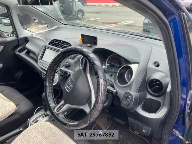 Honda FIT 2008-02 8412835-15