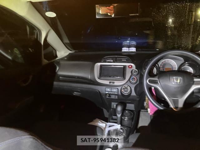 Honda FIT 2012-03 8562155-17