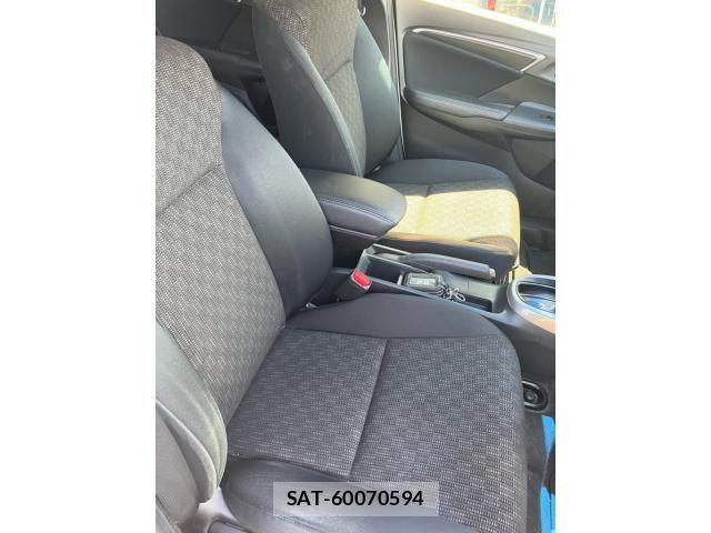 Honda FIT 2015-08 8666262-14