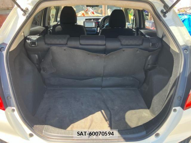 Honda FIT 2015-08 8666262-16