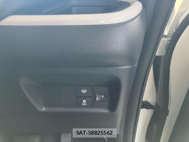 Honda FIT 2024-06 8666261-13