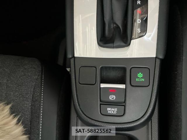 Honda FIT 2024-06 8666261-21