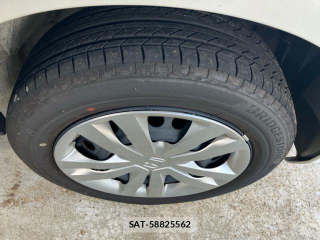 Honda FIT 2024-06 8666261-8