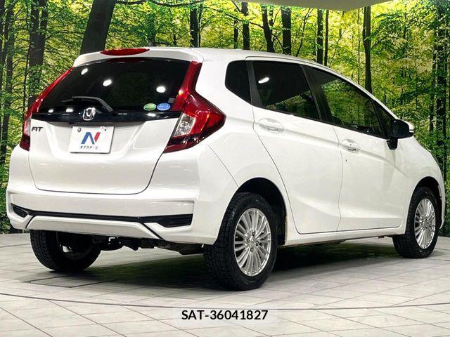 Honda FIT 2018-07 8742693-17