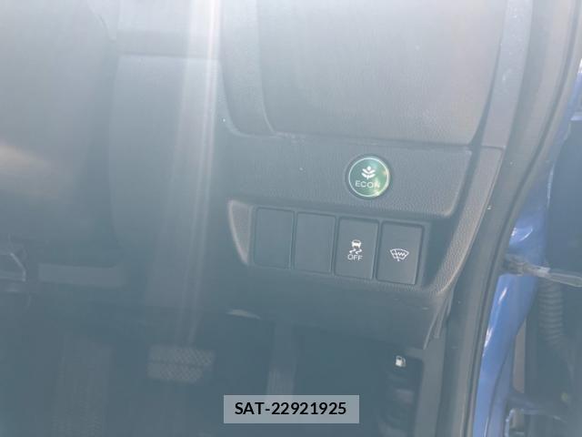 Honda FIT 2014-01 8742694-12