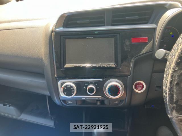 Honda FIT 2014-01 8742694-13